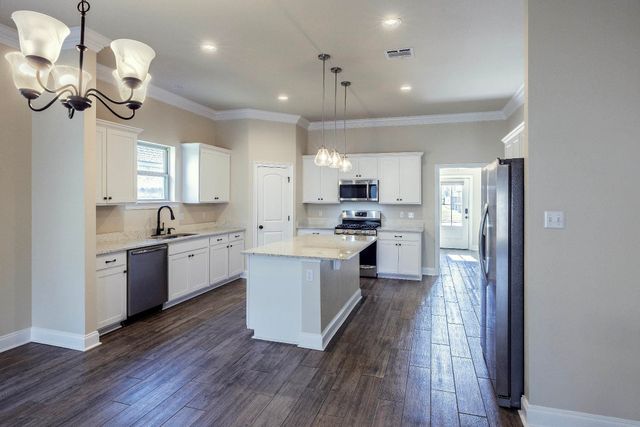 126 Adley Avenue, Houma, LA 70364