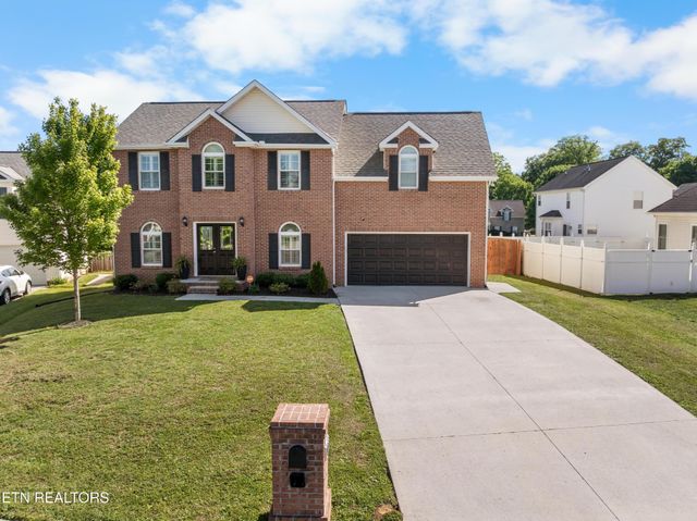 4608 Sand Hill Lane, Knoxville, TN 37918