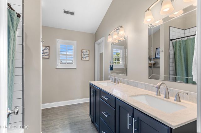 4608 Sand Hill Lane, Knoxville, TN 37918