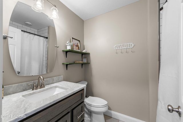 4608 Sand Hill Lane, Knoxville, TN 37918