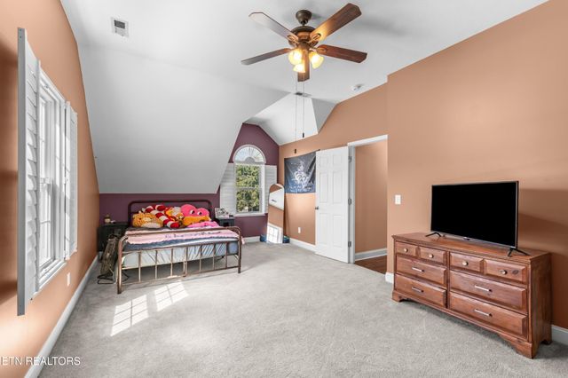 4608 Sand Hill Lane, Knoxville, TN 37918
