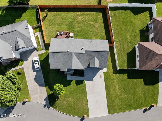 4608 Sand Hill Lane, Knoxville, TN 37918