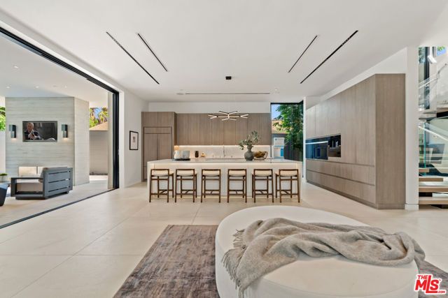 818 N Curson Avenue, Los Angeles, CA 90046