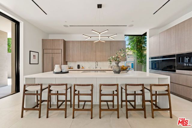 818 N Curson Avenue, Los Angeles, CA 90046