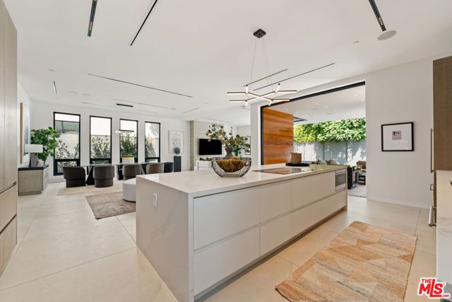 818 N Curson Avenue, Los Angeles, CA 90046