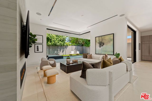 818 N Curson Avenue, Los Angeles, CA 90046