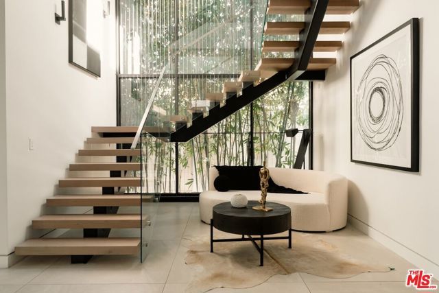 818 N Curson Avenue, Los Angeles, CA 90046