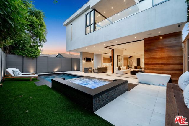 818 N Curson Avenue, Los Angeles, CA 90046