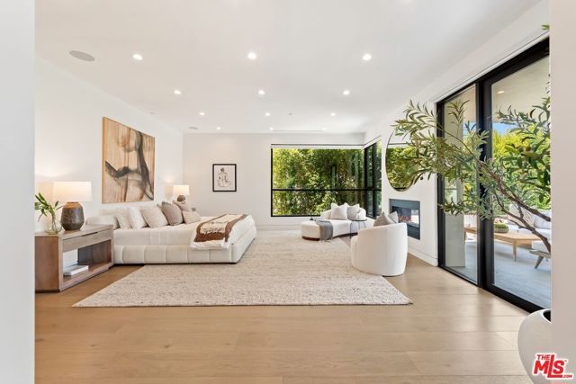 818 N Curson Avenue, Los Angeles, CA 90046