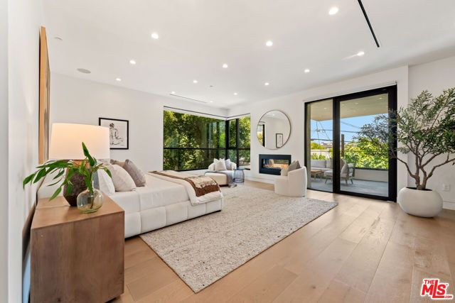 818 N Curson Avenue, Los Angeles, CA 90046