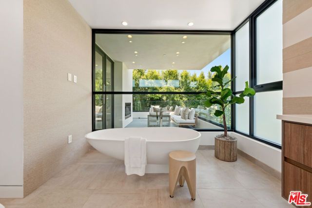 818 N Curson Avenue, Los Angeles, CA 90046