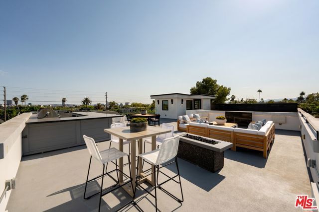 818 N Curson Avenue, Los Angeles, CA 90046