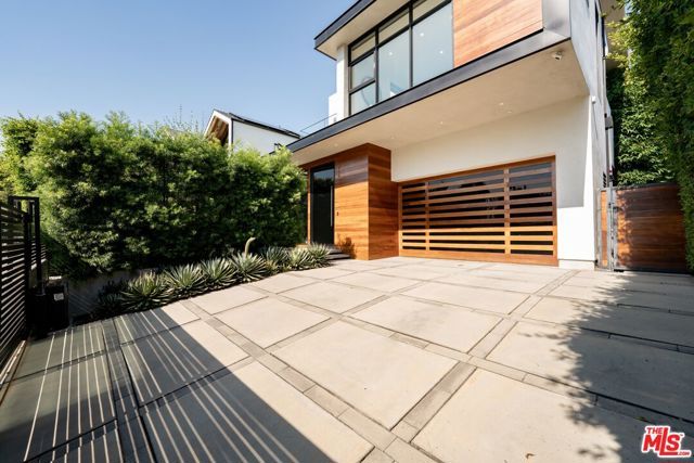 818 N Curson Avenue, Los Angeles, CA 90046