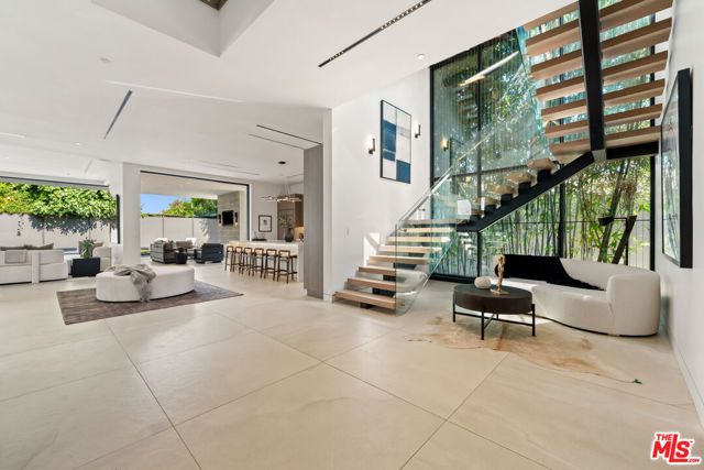 818 N Curson Avenue, Los Angeles, CA 90046