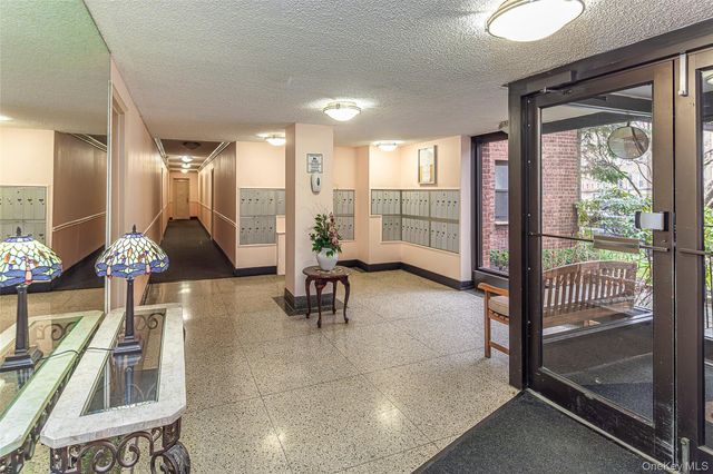 30 Fleetwood Avenue 2E, Mount Vernon, NY 10552