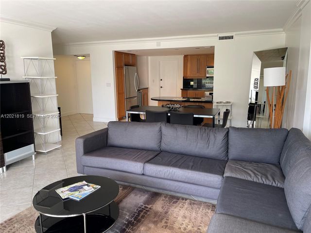 199 Ocean Lane Dr 413, Key Biscayne, FL 33149