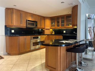 199 Ocean Lane Dr 413, Key Biscayne, FL 33149