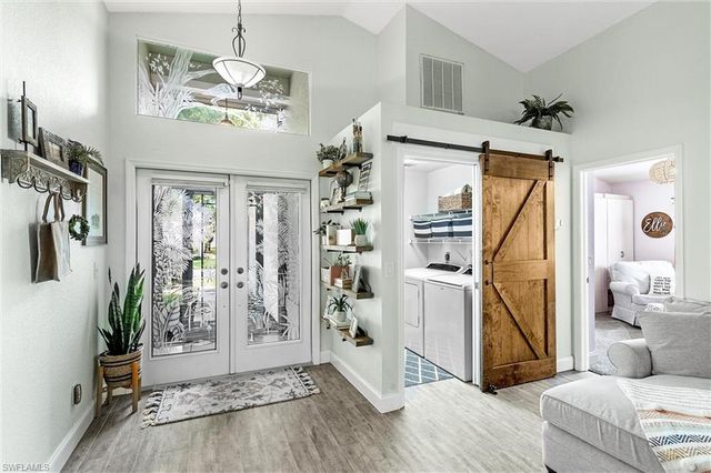 9801 Las Casas DR, Fort Myers, FL 33919