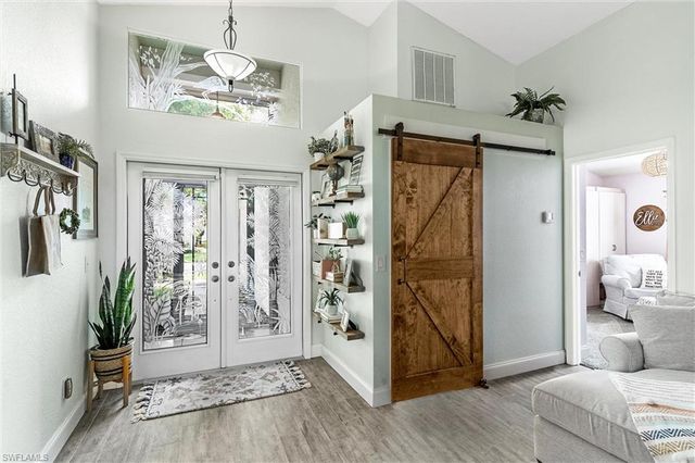 9801 Las Casas DR, Fort Myers, FL 33919