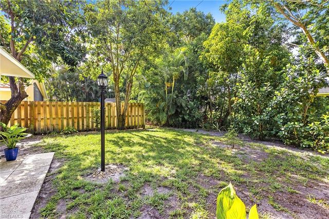 9801 Las Casas DR, Fort Myers, FL 33919
