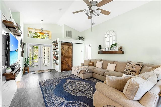 9801 Las Casas DR, Fort Myers, FL 33919