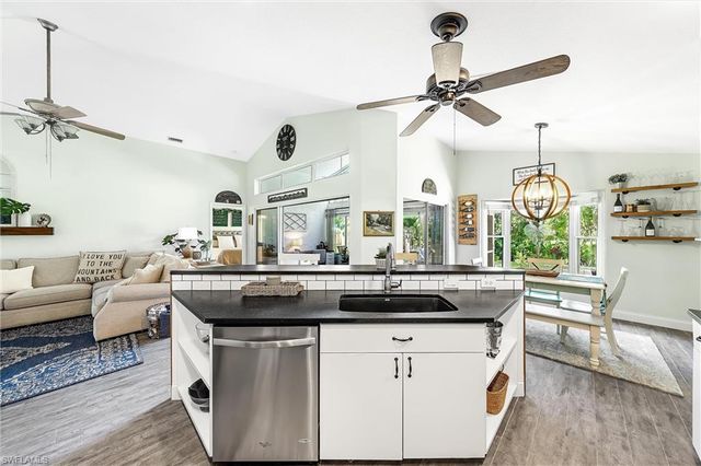 9801 Las Casas DR, Fort Myers, FL 33919