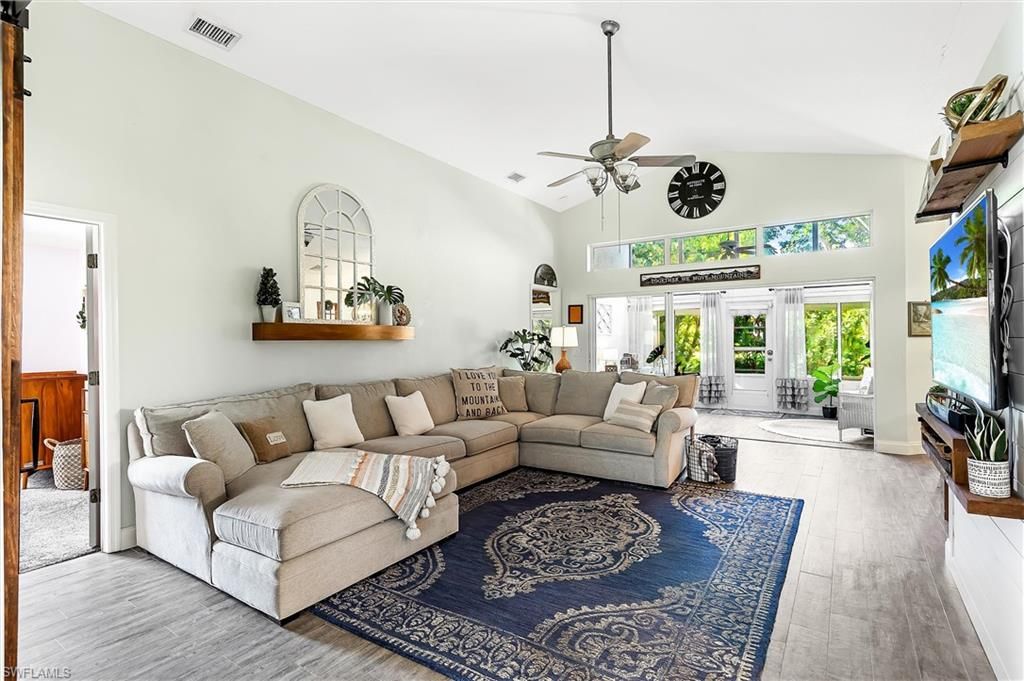 9801 Las Casas DR, Fort Myers, FL 33919