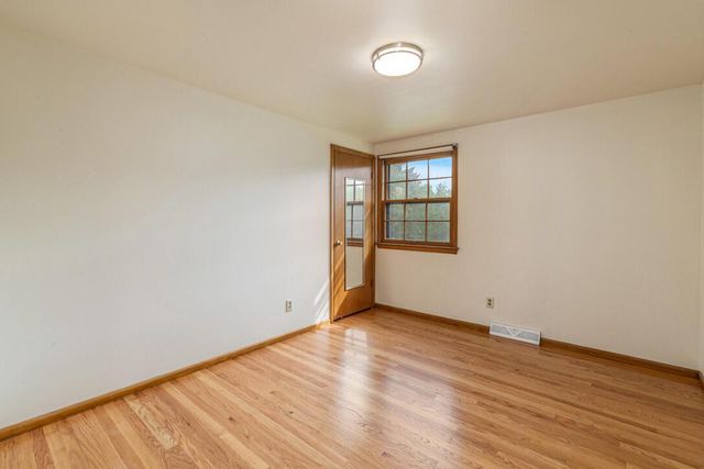 W213N10189 Beech DRIVE, Colgate, WI 53017