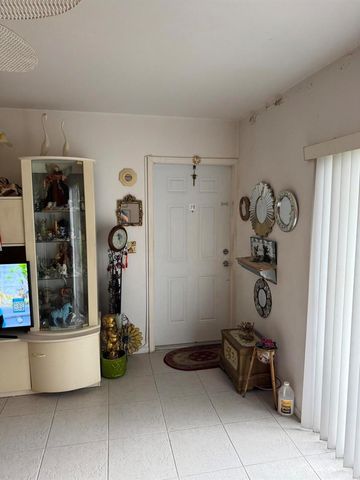 90 South Boulevard 1c, Boynton Beach, FL 33435