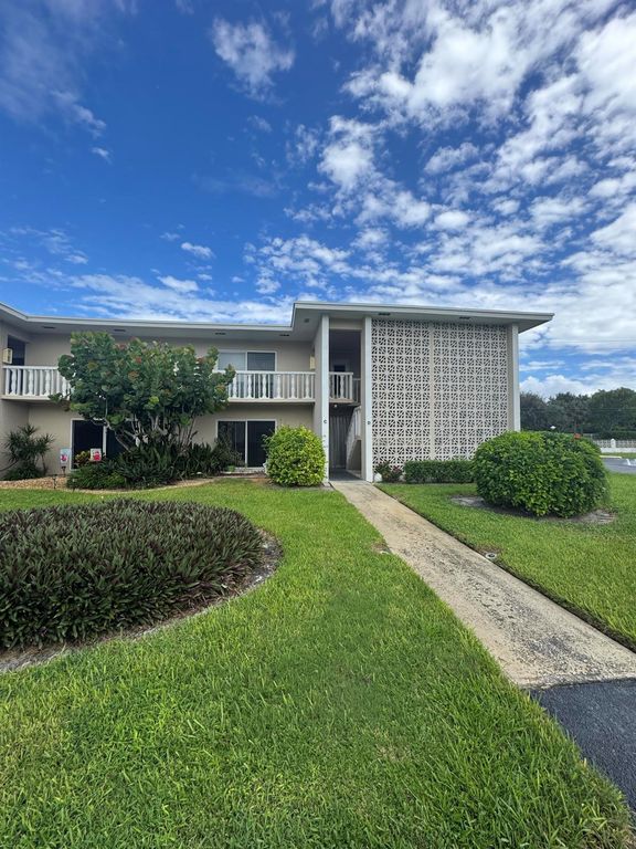 90 South Boulevard 1c, Boynton Beach, FL 33435
