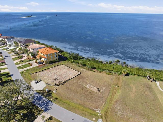 25 HARBORPOINTE DRIVE, Port Richey, FL 34668