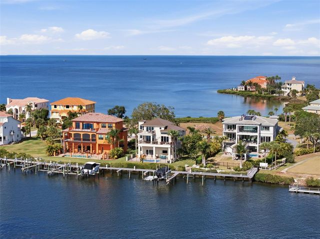 25 HARBORPOINTE DRIVE, Port Richey, FL 34668