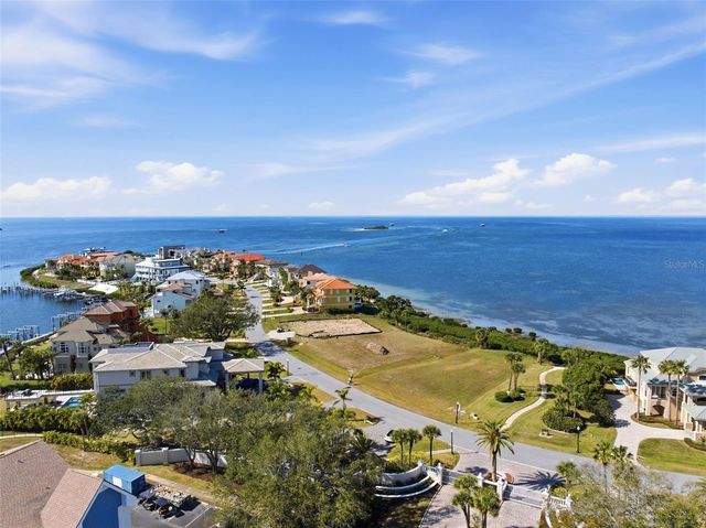 25 HARBORPOINTE DRIVE, Port Richey, FL 34668