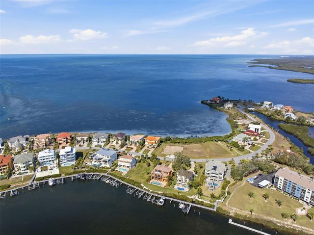 25 HARBORPOINTE DRIVE, Port Richey, FL 34668