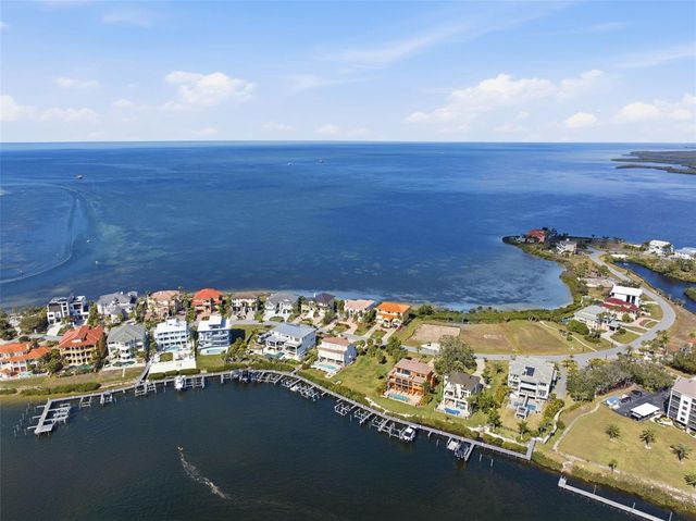 25 HARBORPOINTE DRIVE, Port Richey, FL 34668