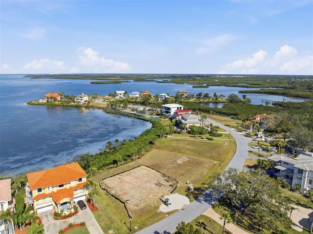 25 HARBORPOINTE DRIVE, Port Richey, FL 34668