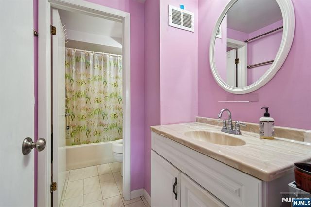 310 Lookout Avenue 501, Hackensack, NJ 07601