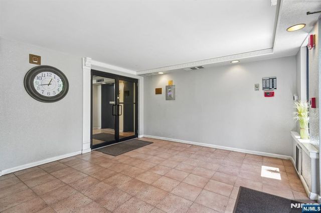 310 Lookout Avenue 501, Hackensack, NJ 07601
