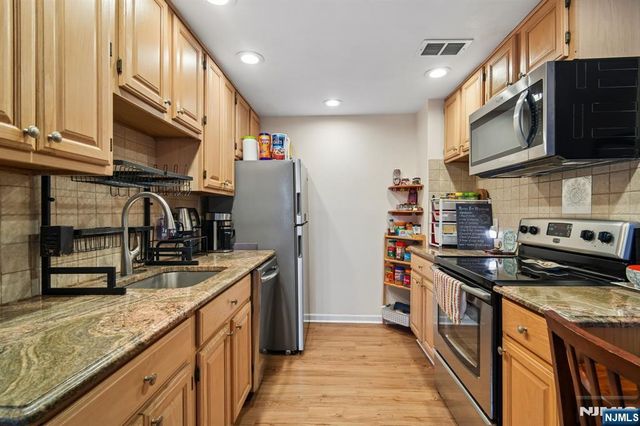 310 Lookout Avenue 501, Hackensack, NJ 07601