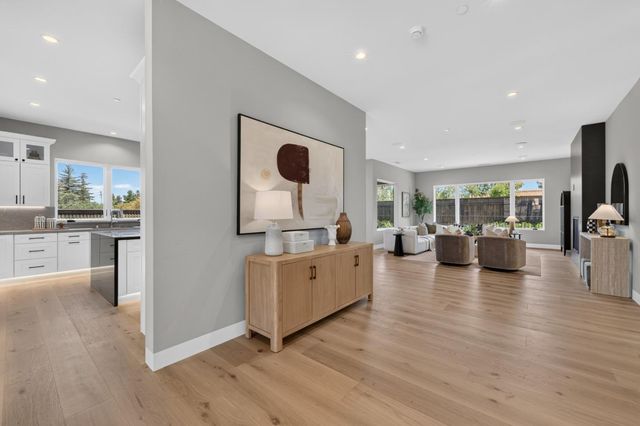 104 Sporleder Court, Los Gatos, CA 95032