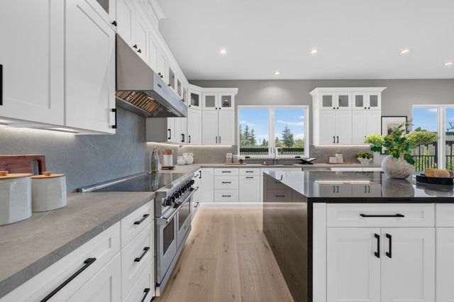 104 Sporleder Court, Los Gatos, CA 95032