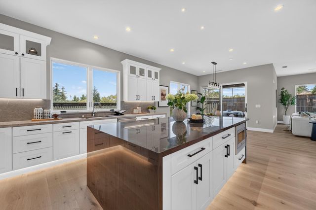 104 Sporleder Court, Los Gatos, CA 95032