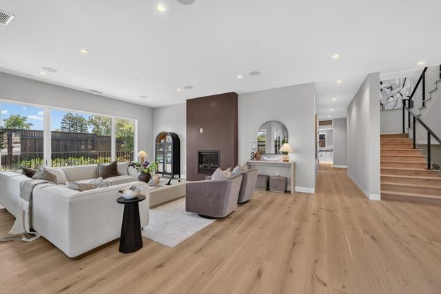104 Sporleder Court, Los Gatos, CA 95032
