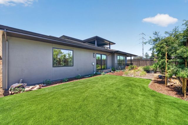 104 Sporleder Court, Los Gatos, CA 95032