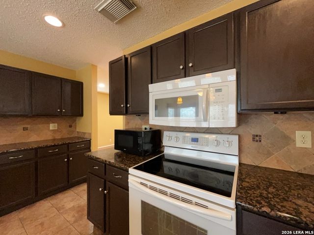9430 Wildstone Place, San Antonio, TX 78254