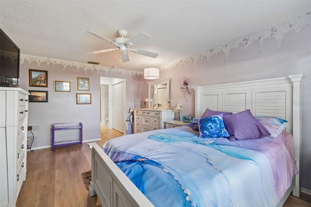 2231 LARK CIRCLE E F, Palm Harbor, FL 34684