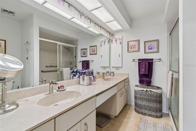 2231 LARK CIRCLE E F, Palm Harbor, FL 34684