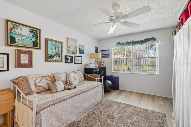 2231 LARK CIRCLE E F, Palm Harbor, FL 34684