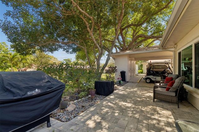 2231 LARK CIRCLE E F, Palm Harbor, FL 34684