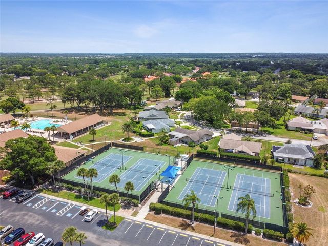 2231 LARK CIRCLE E F, Palm Harbor, FL 34684